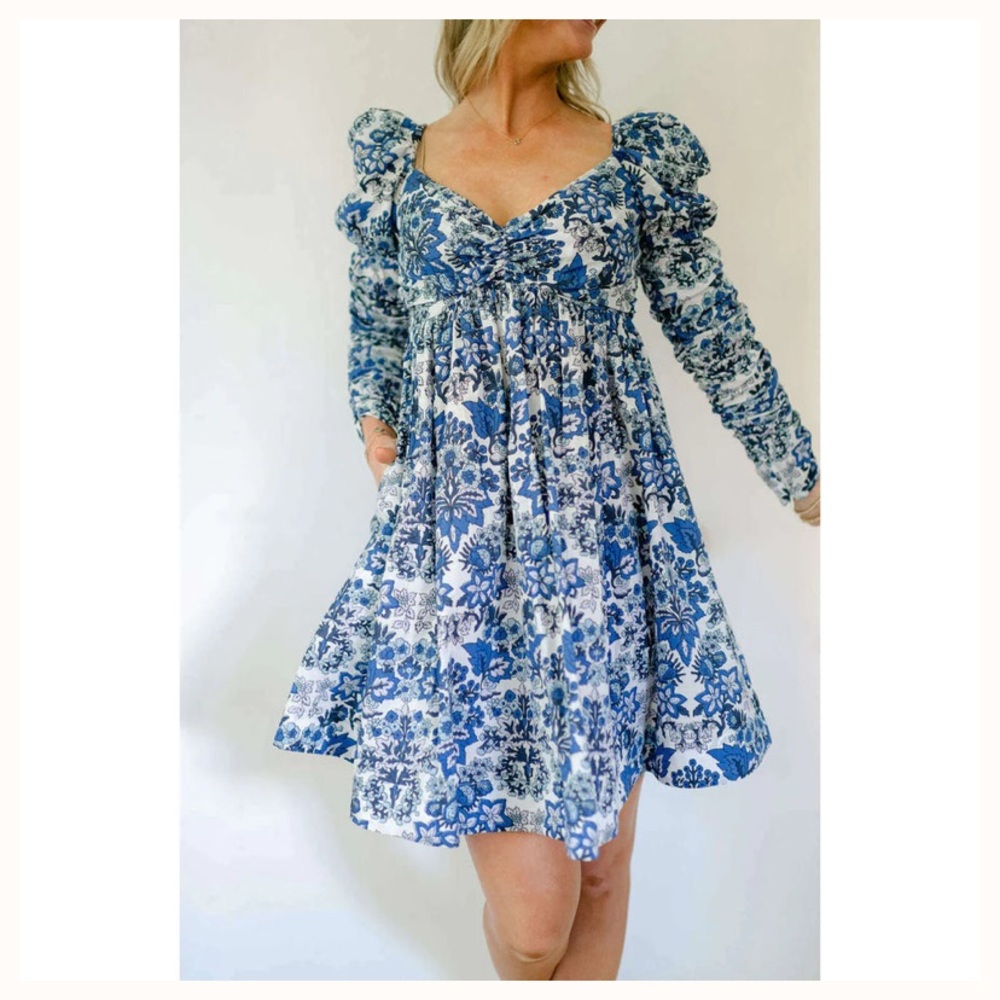 NWT Anna Cate Eleanor dress in Bright Royal